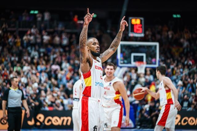 188体育-归化后卫布朗打服质疑者！西班牙夺金他功不可没